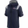 * Fitness Tops | Nike Men'S New England Patriots Sideline Showout Full-Zip Short-Sleeve Hoodie